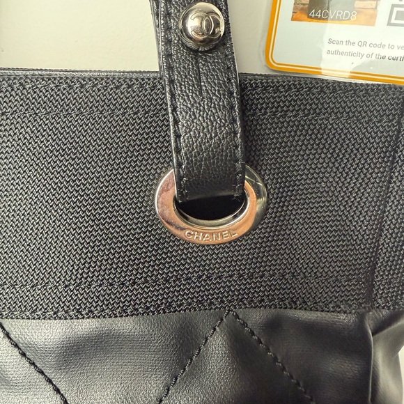 Chanel Black Quilted Leather Tote - Picture 5 of 10